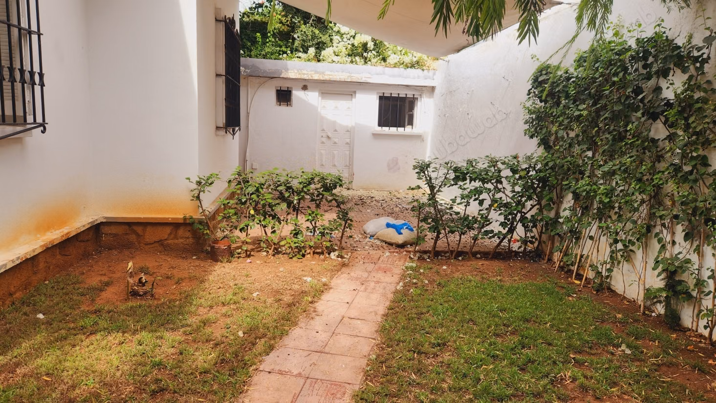 Villa style contemporaine à louer au cil