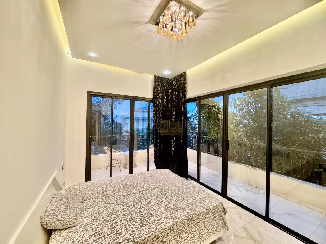 Magnifica villa in affitto a Route de Tahanaout. Superficie 300 m². Piscina e condizionatore
