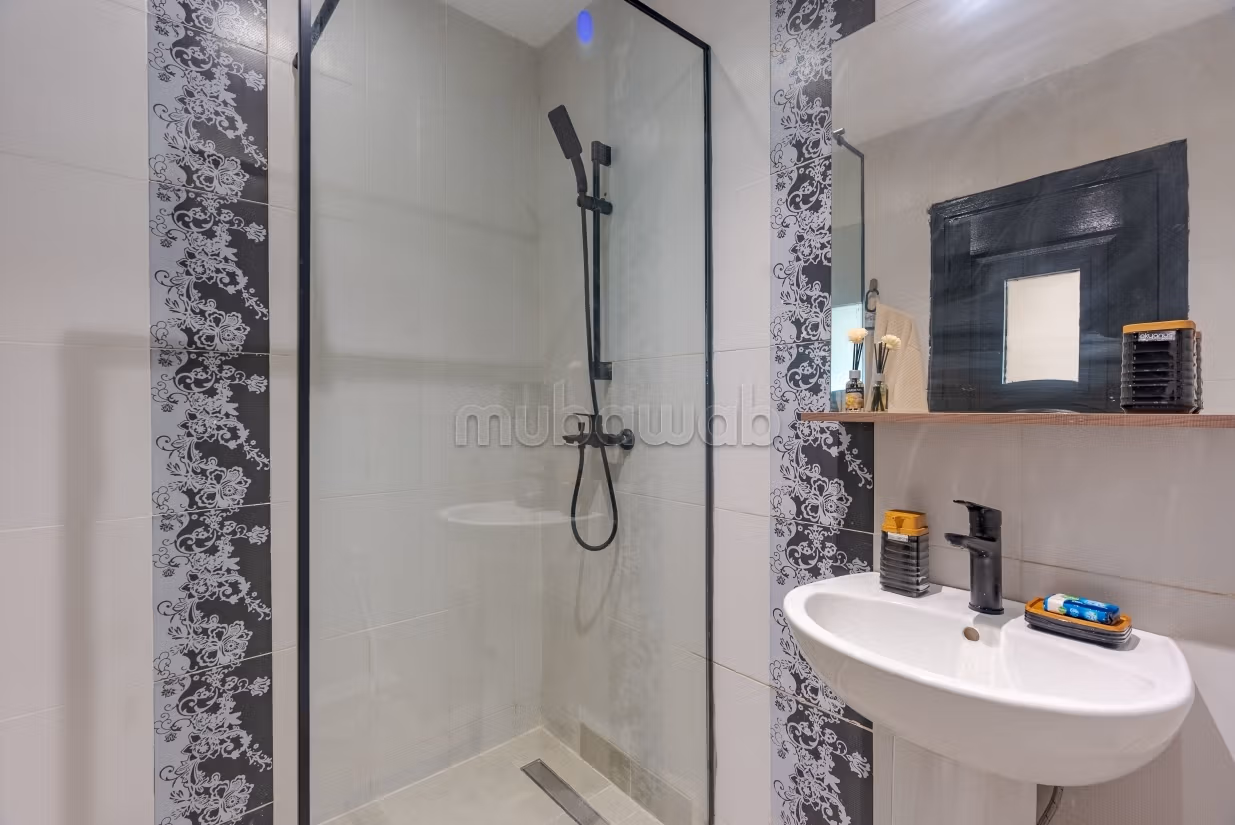 Bel appartement en location à Nassim. 
1 Pièce. 
Bien meublé