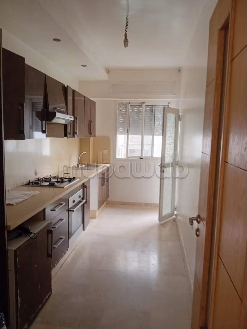 Bel appartement a vendre — 4