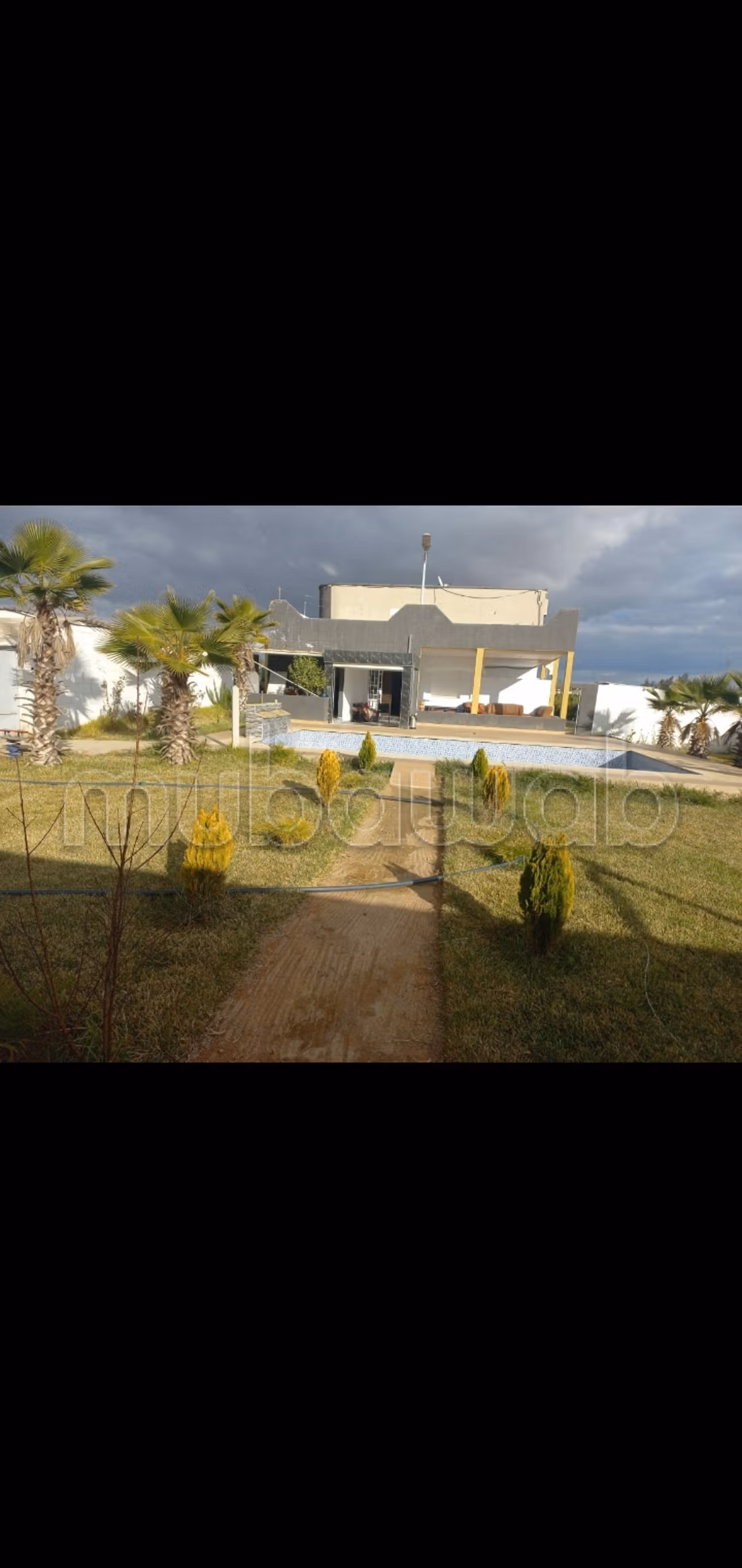 Granja en venta. Superficie de 200000 m². Garaje privado