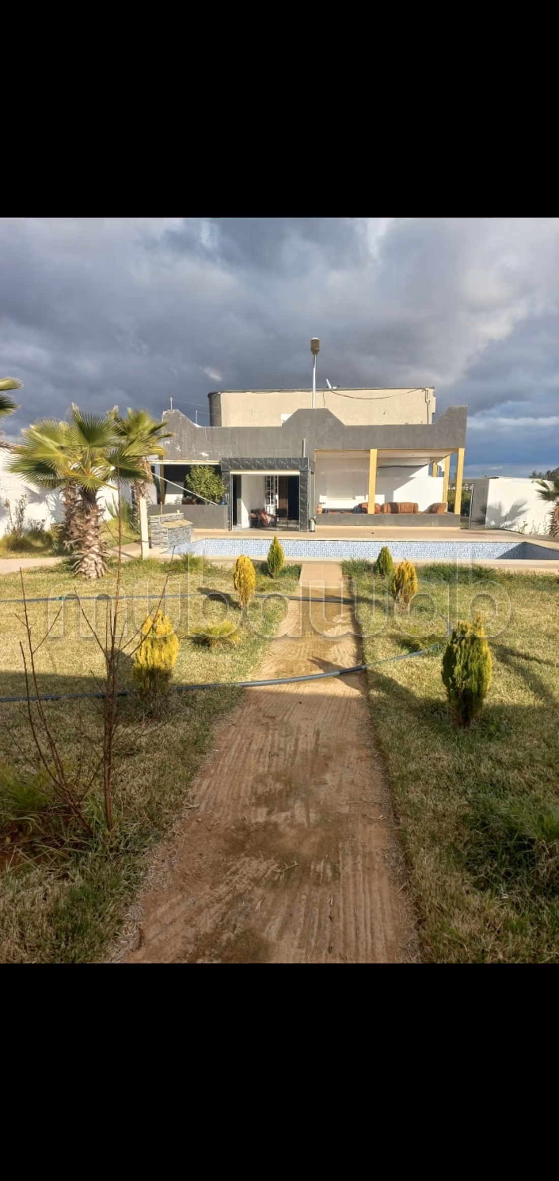 Granja en venta. Superficie de 200000 m². Garaje privado