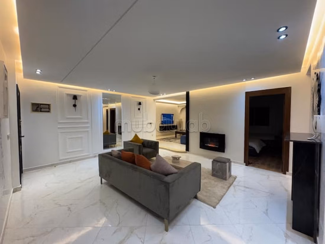 Superbe appartement à louer à La Ville Haute.
Superficie 120... - Vaade 2