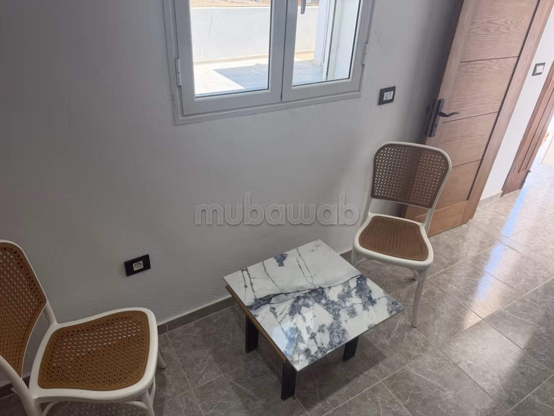 Apartments for rent in Cité El Agba. Surface area 65 m². Parking spaces and terrace