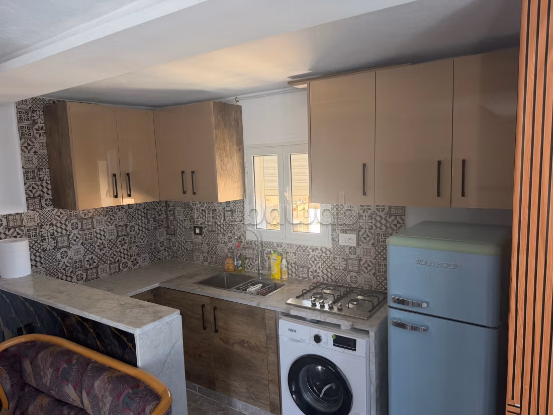 Apartments for rent in Cité El Agba. Surface area 65 m². Parking spaces and terrace