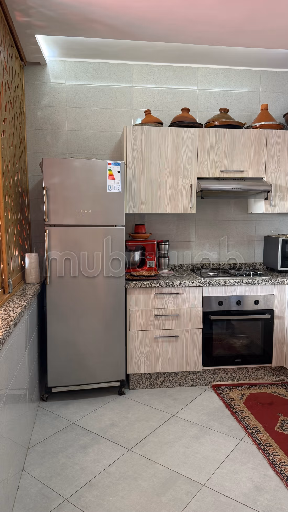 Vend appartement à Hay Mohammadi. Surface de 68 m². Salon Marocain et antenne parabolique