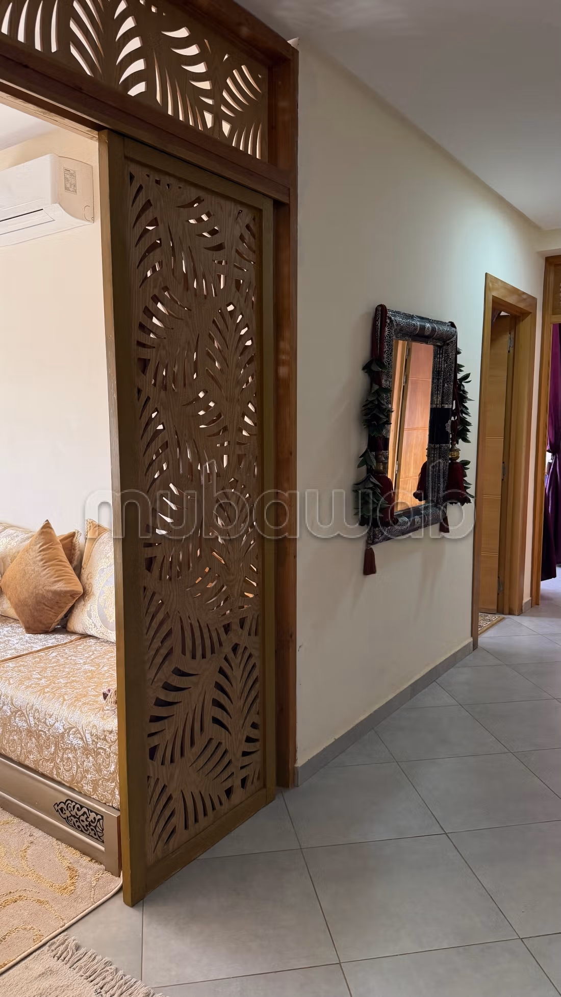 Vend appartement à Hay Mohammadi. Surface de 68 m². Salon Marocain et antenne parabolique