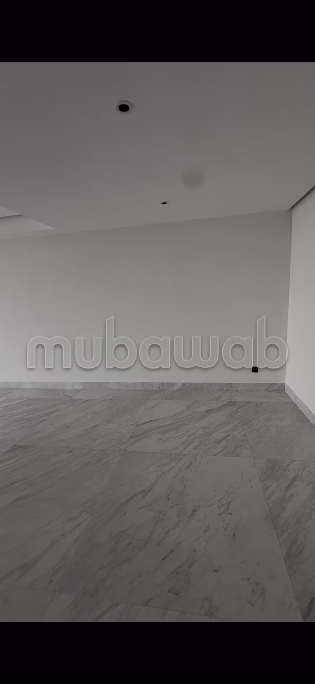 Bel appartement non meublé en location avec vue sur mer — 3