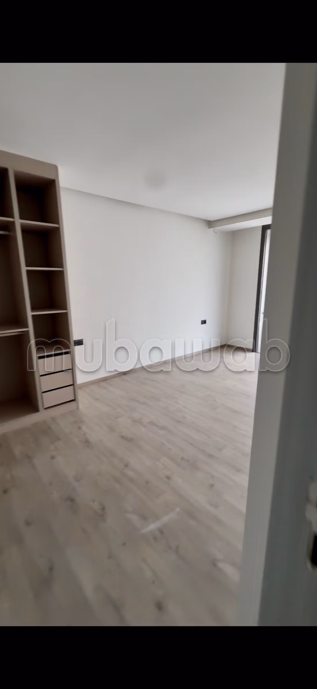 Bel appartement non meublé en location avec vue sur mer — 5
