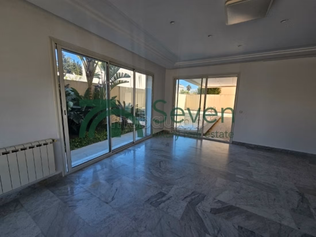 A duplex with a pool in Marsa
