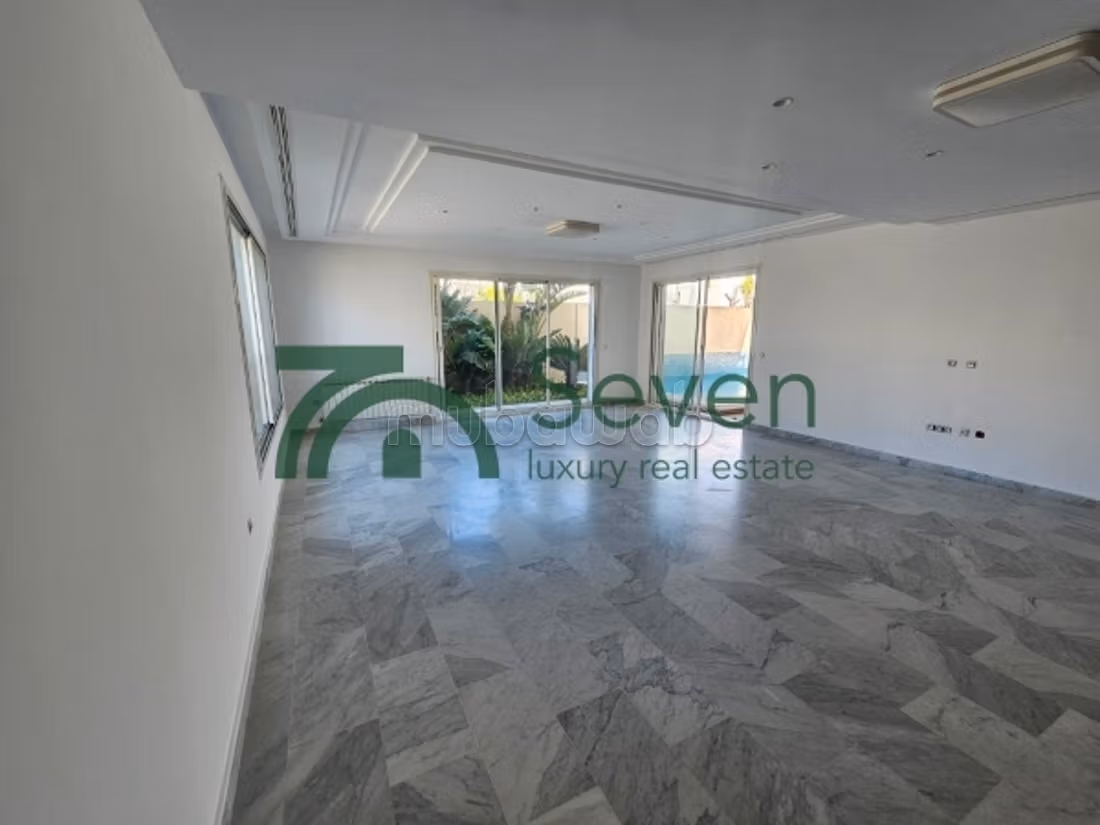 A duplex with a pool in Marsa