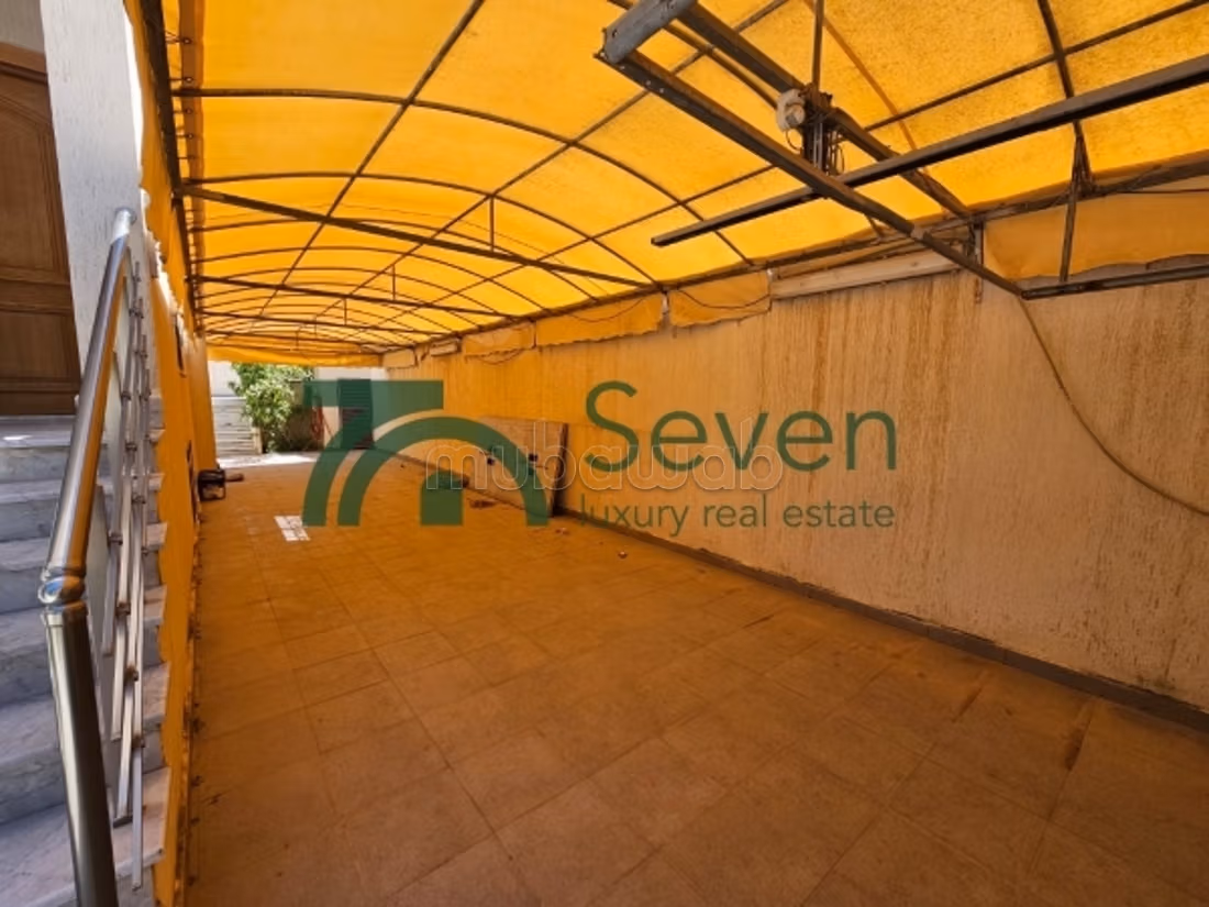 A duplex with a pool in Marsa