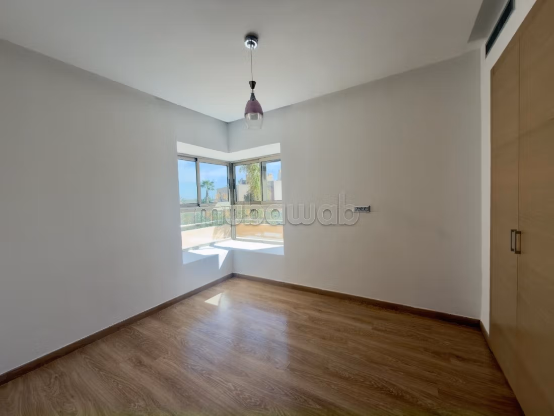 Villa 5 camere in vendita a Prestigia VE26059