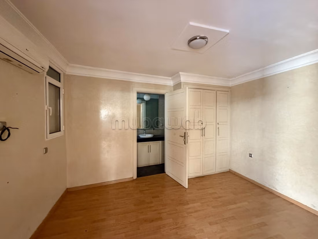 Villa 5 camere in vendita a Prestigia VE26059