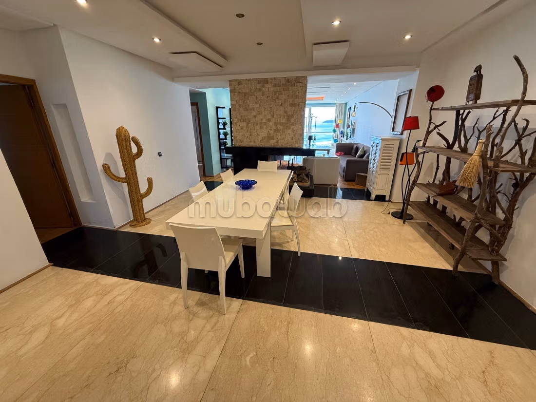 Très bel appartement en location à Bella Vista. 2 chambres. Bien meublé — 3