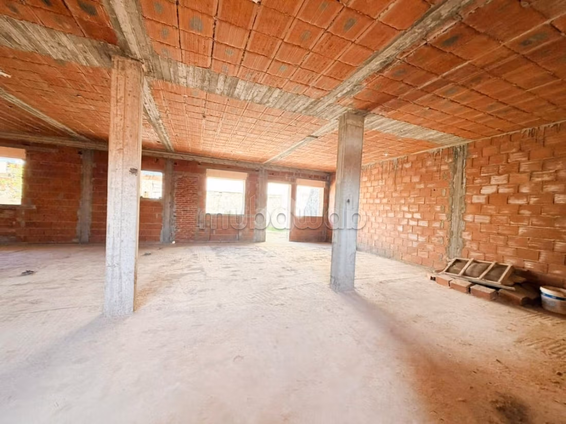 Unfinished villa for sale