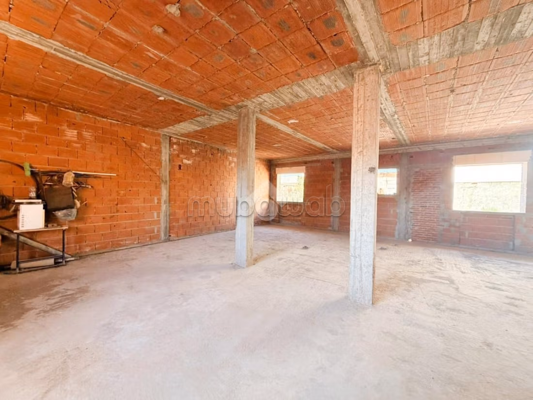 Unfinished villa for sale
