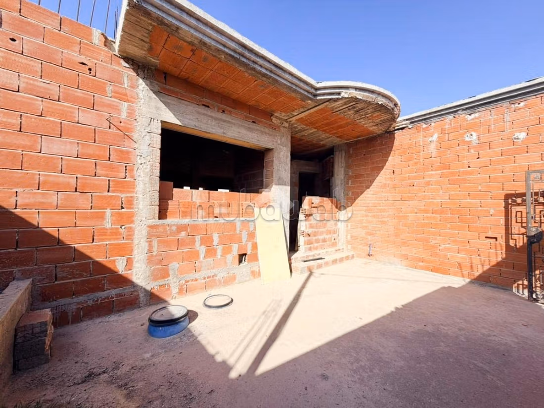 Unfinished villa for sale