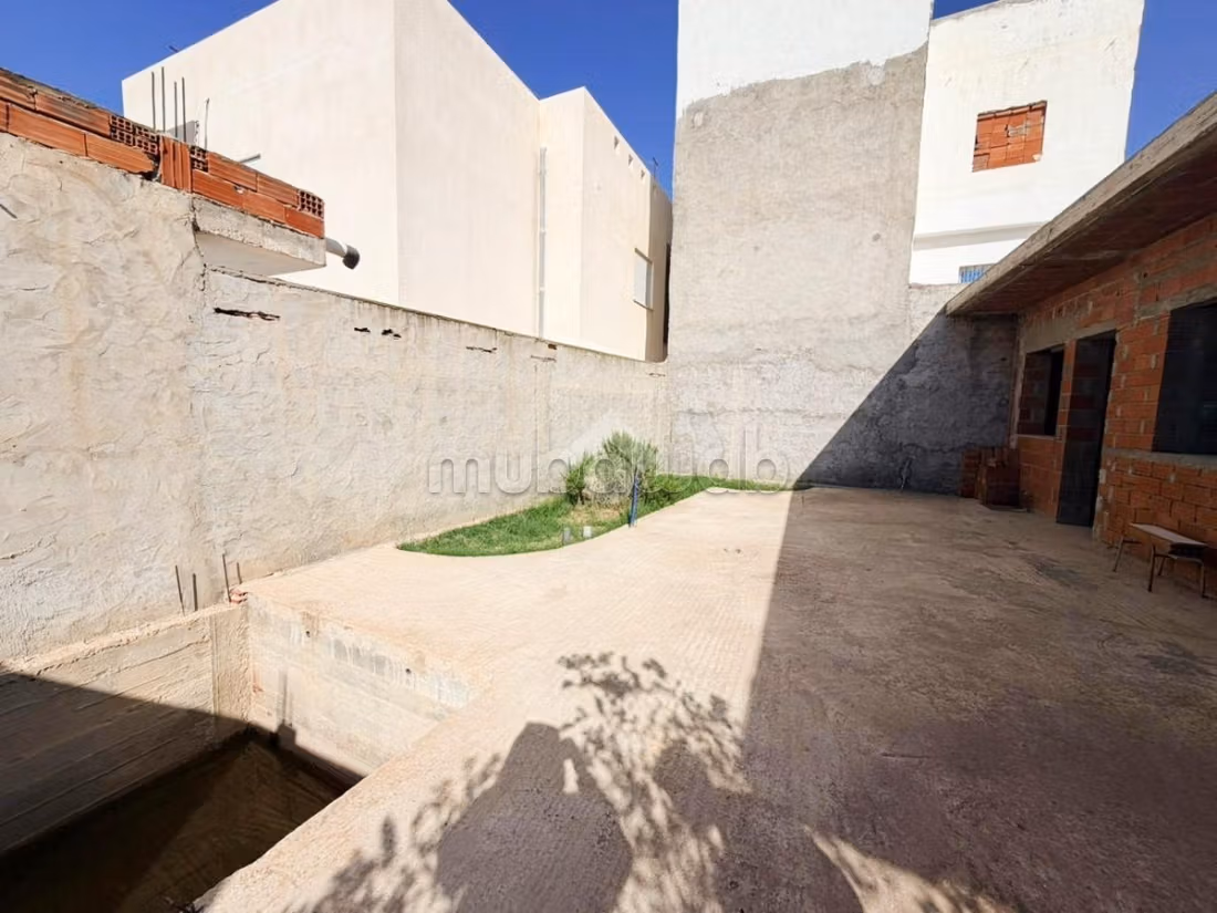Unfinished villa for sale