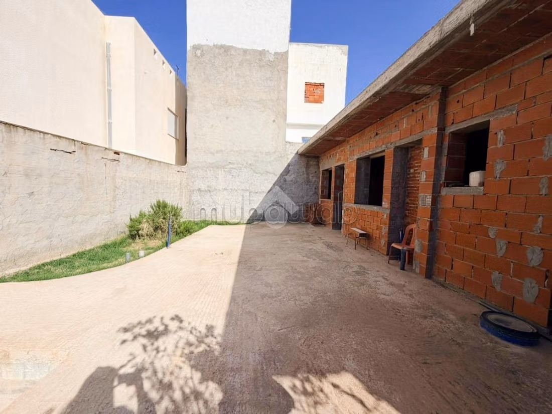 Unfinished villa for sale