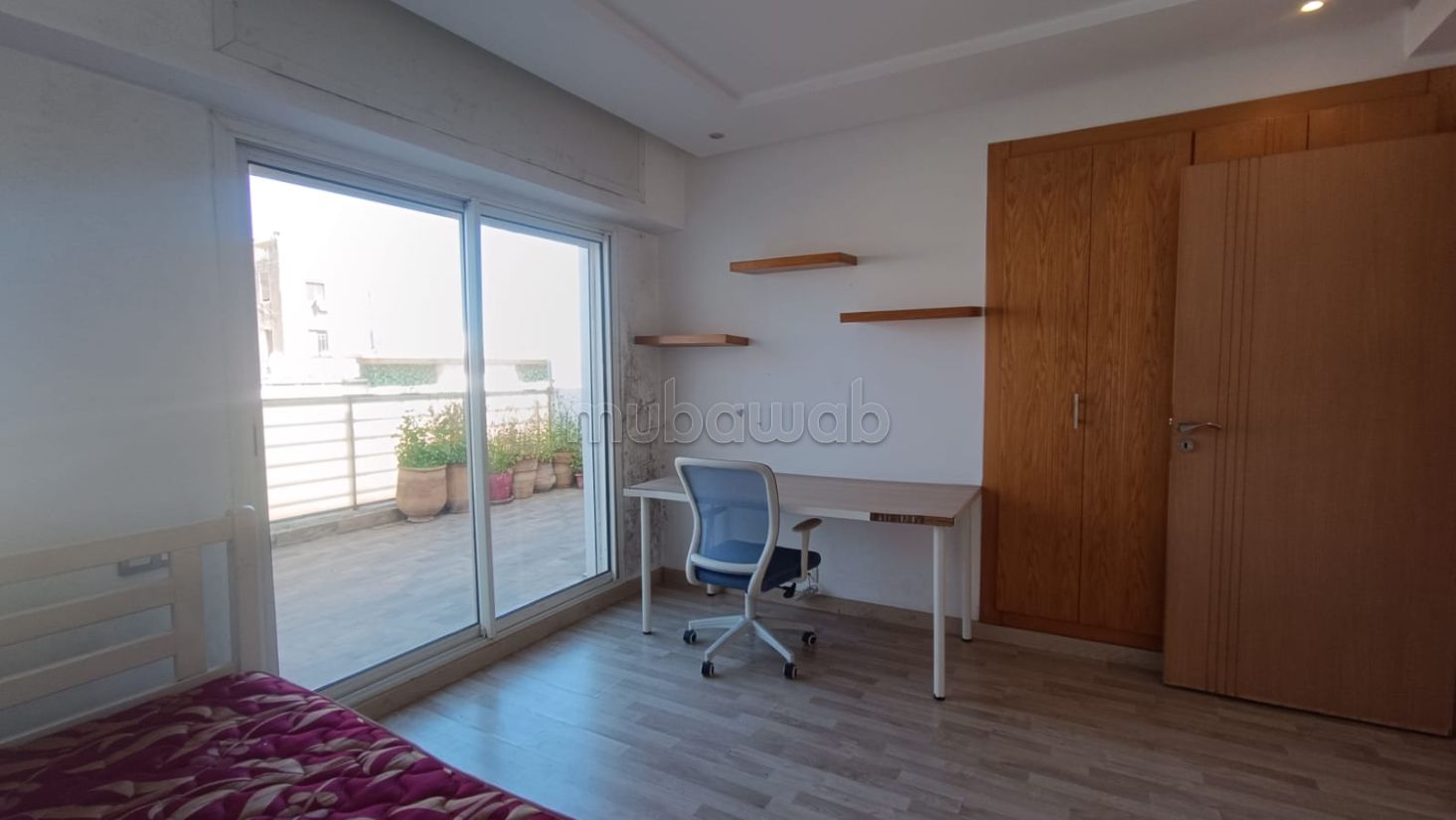 A Vendre Duplex 178 m2 
Rooftop 47 m2