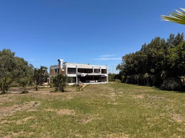 A vendre à Labissa une belle villa d'architecte