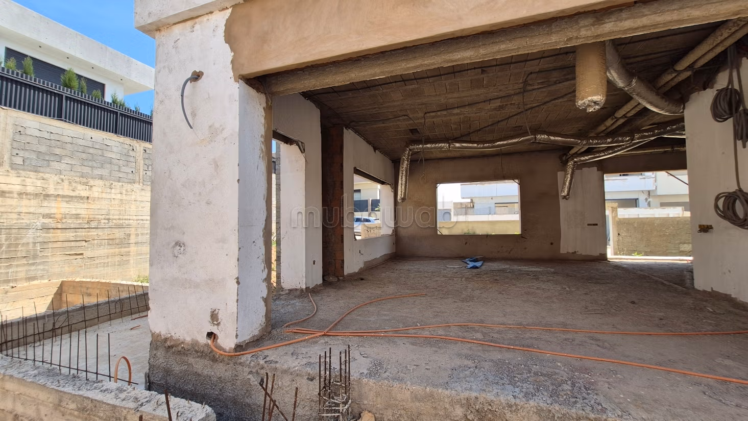 A vendre Villa 420m2 semi finie Bouskoura