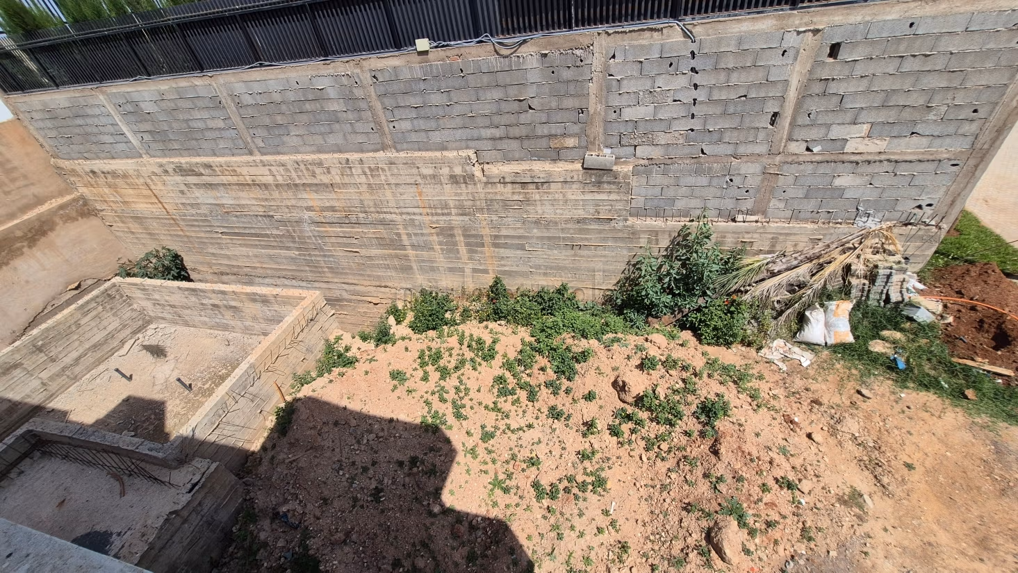 A vendre Villa 420m2 semi finie Bouskoura