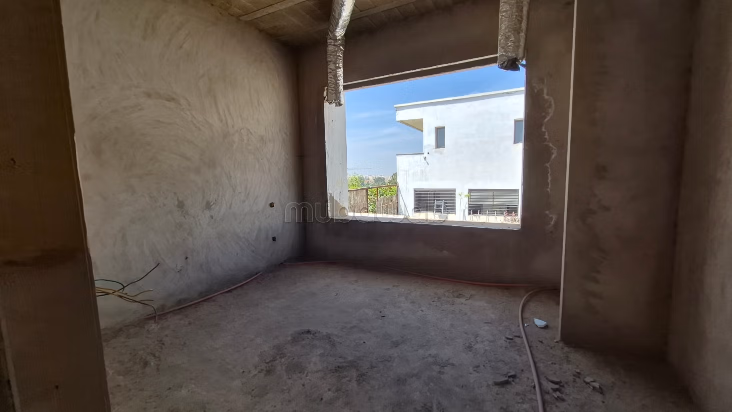 A vendre Villa 420m2 semi finie Bouskoura