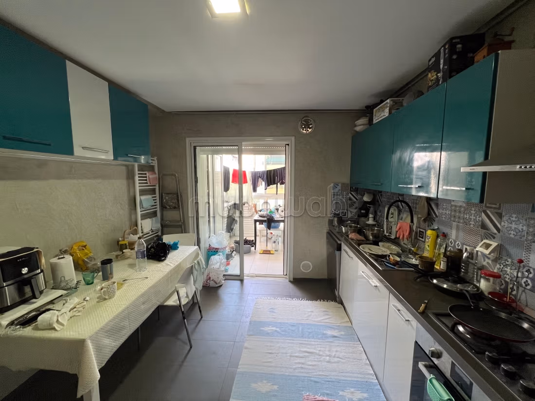 S3 vue mer à Cité Wafa Nabeul, 145 m², 3 terrasses 
parking, Titre individuel