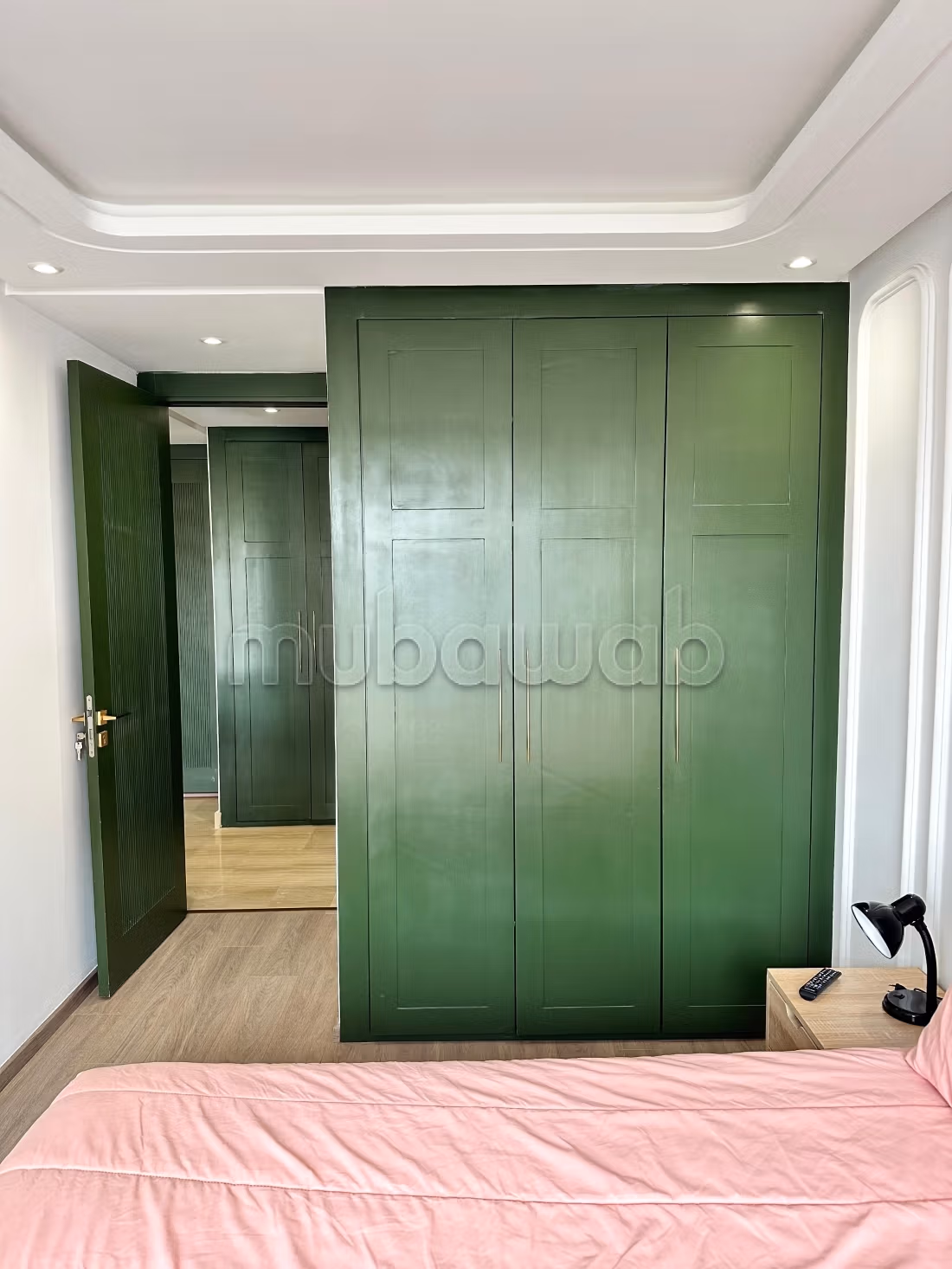 Superbe appartement à louer à Les princesses.
Surface totale 55 m².
Bien meublé
