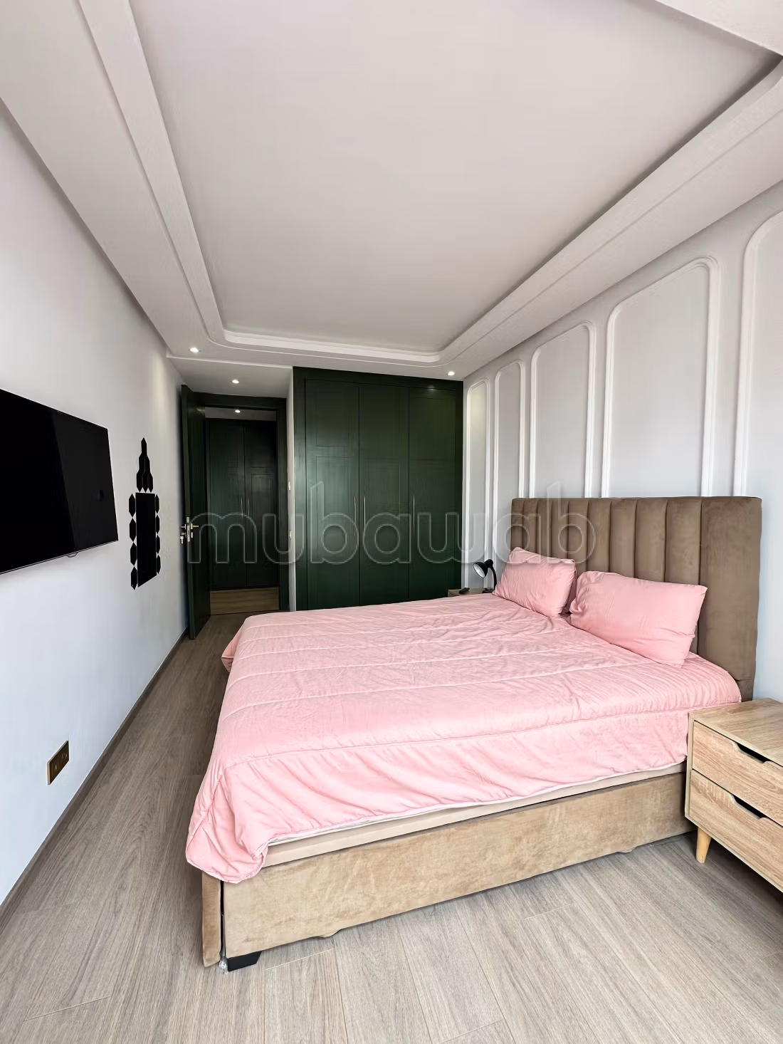Superbe appartement à louer à Les princesses.
Surface totale 55 m².
Bien meublé