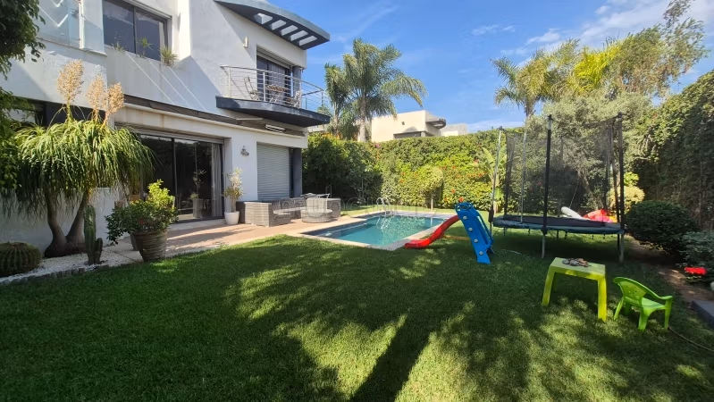 A vendre villa moderne 500m2 Bouskoura