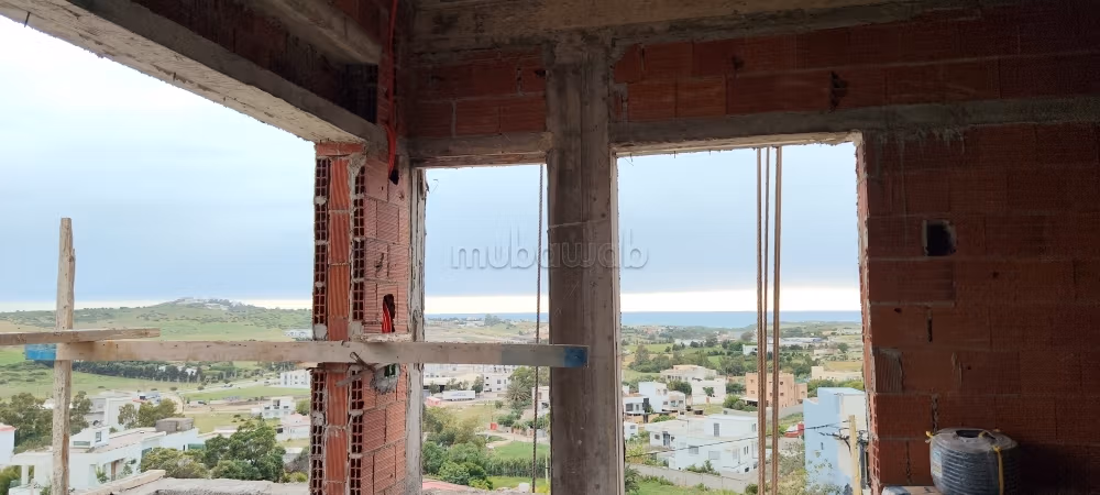 فيلا فاخرة للبيع بإطلالة على البحر