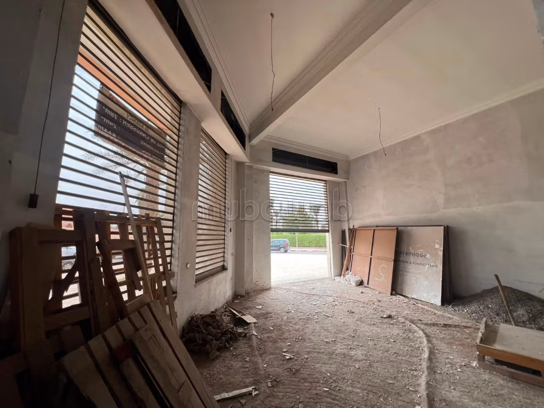 Premium store for sale with a large facade