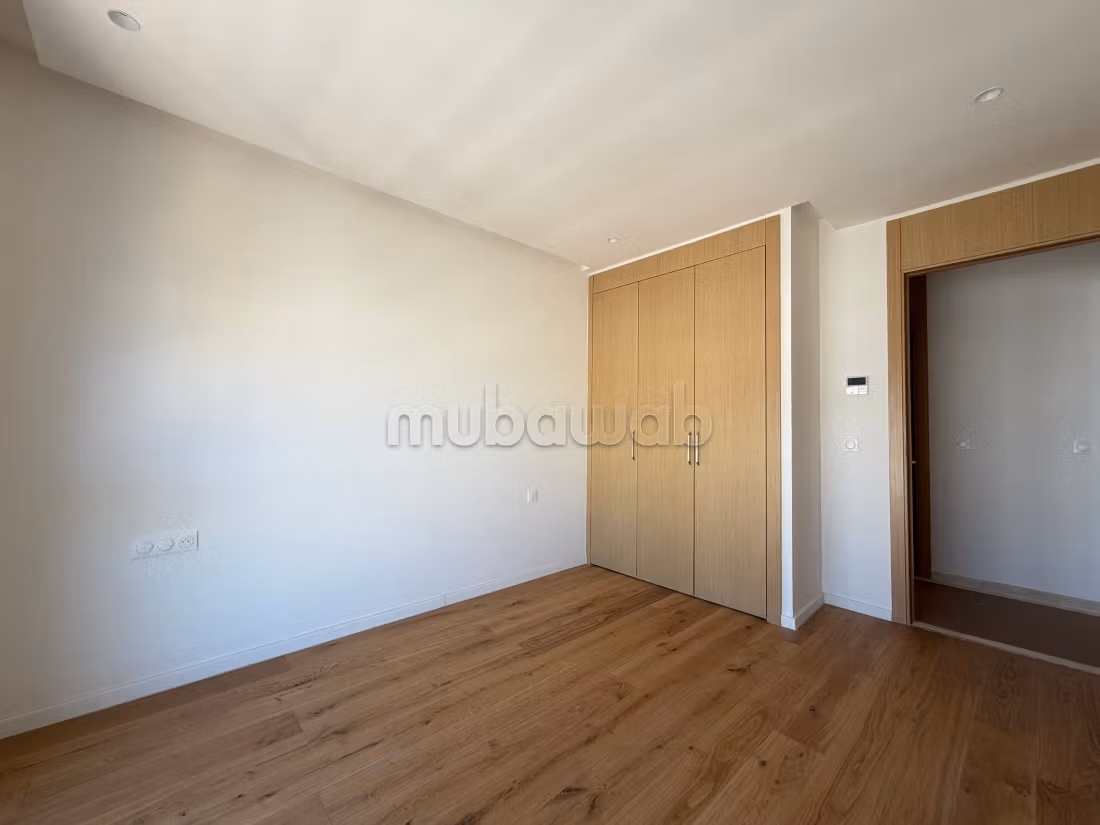 Bellissimo appartamento in affitto a Casablanca Finance City. 3 camere
