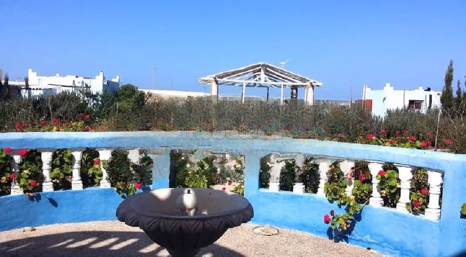 Superbe villa à vendre à Moulay Bouzerktoun, dans un village côtier