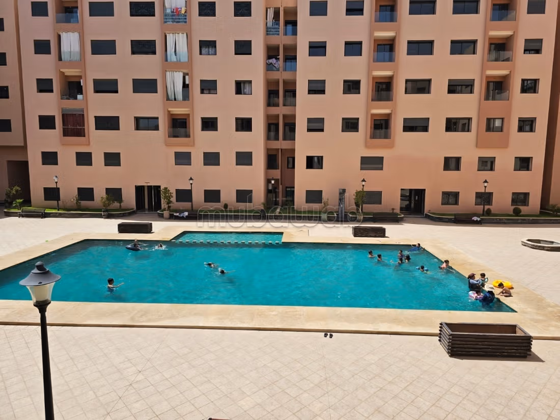 Superbe appartement à louer à Route de Safi. 
2 chambres. 
Meublé