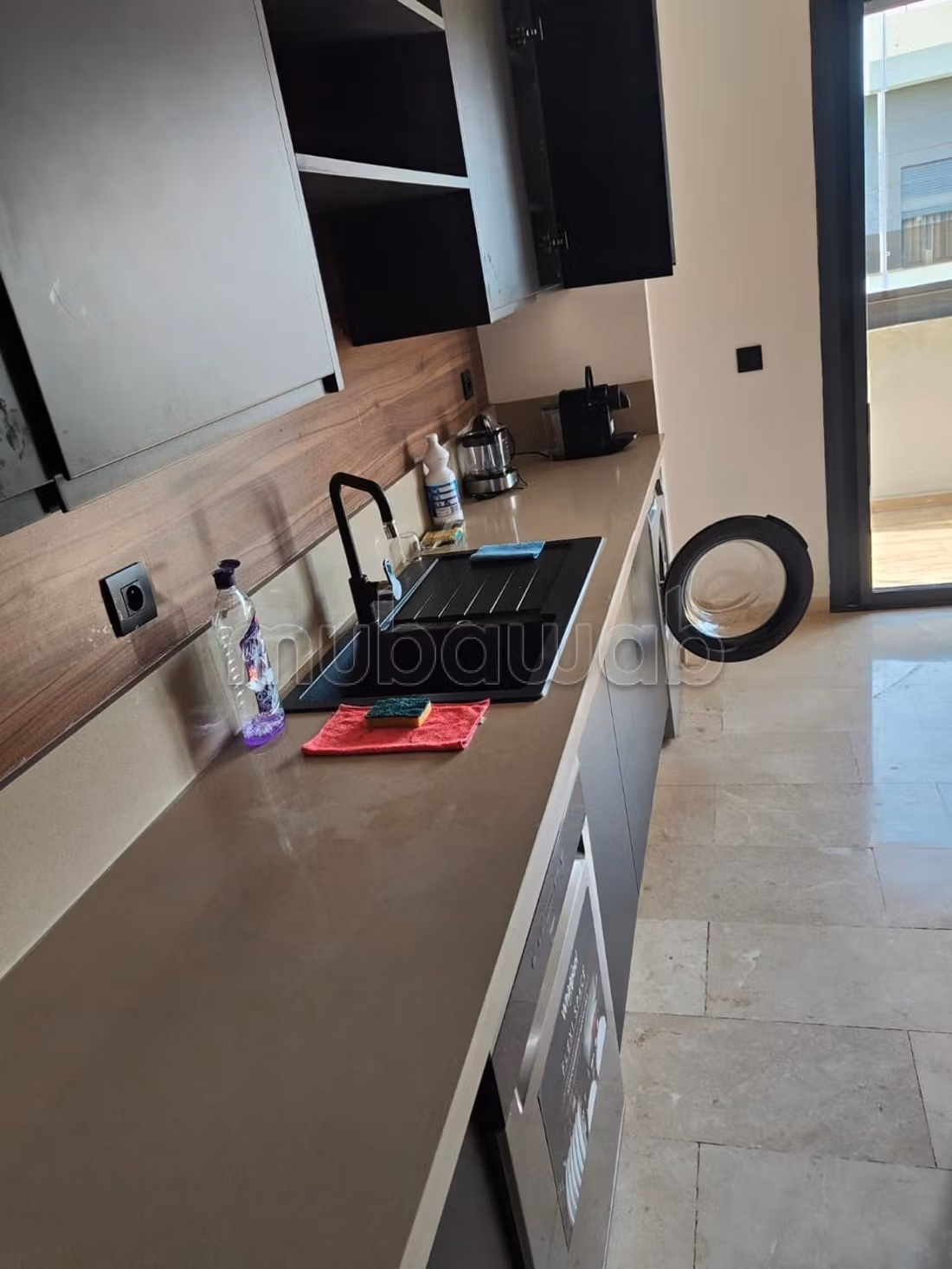Appartement en location à Ville Verte. 5 pièces. Bien meublé