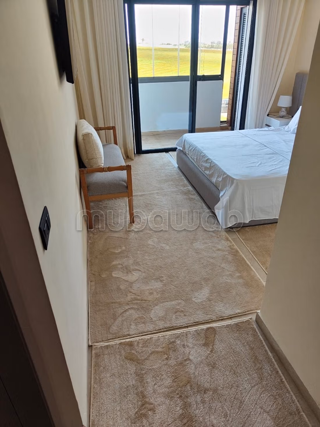 Appartement en location à Ville Verte. 5 pièces. Bien meublé
