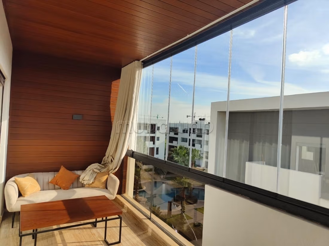 Appartement en location à Ville Verte. 5 pièces. Bien meublé