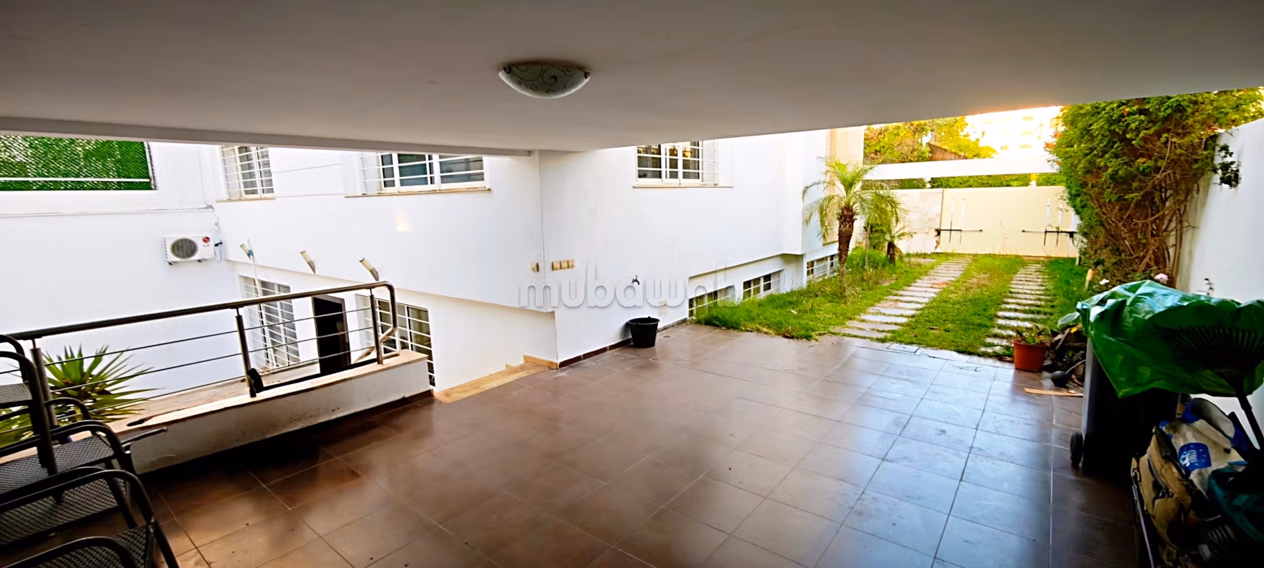 Villa meublée avec piscine à louer – Hay Riad, Rabat