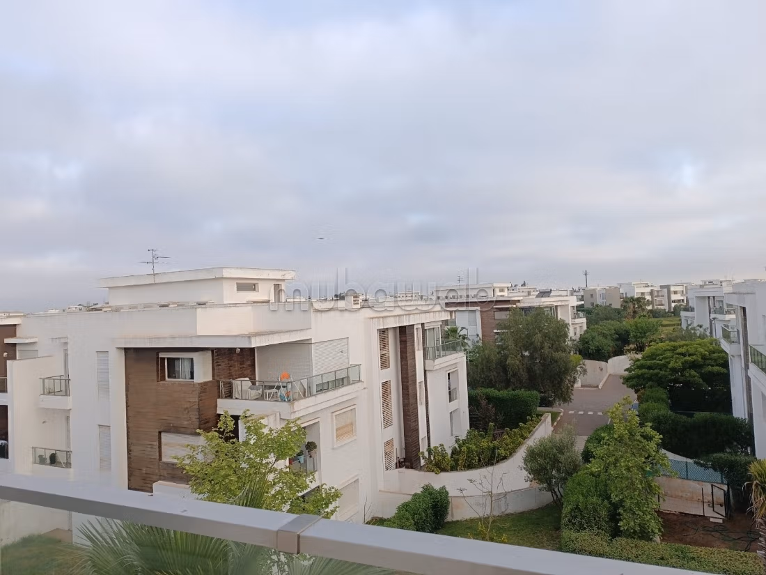 Appartamento in una residenza chiusa Bouskoura città verde