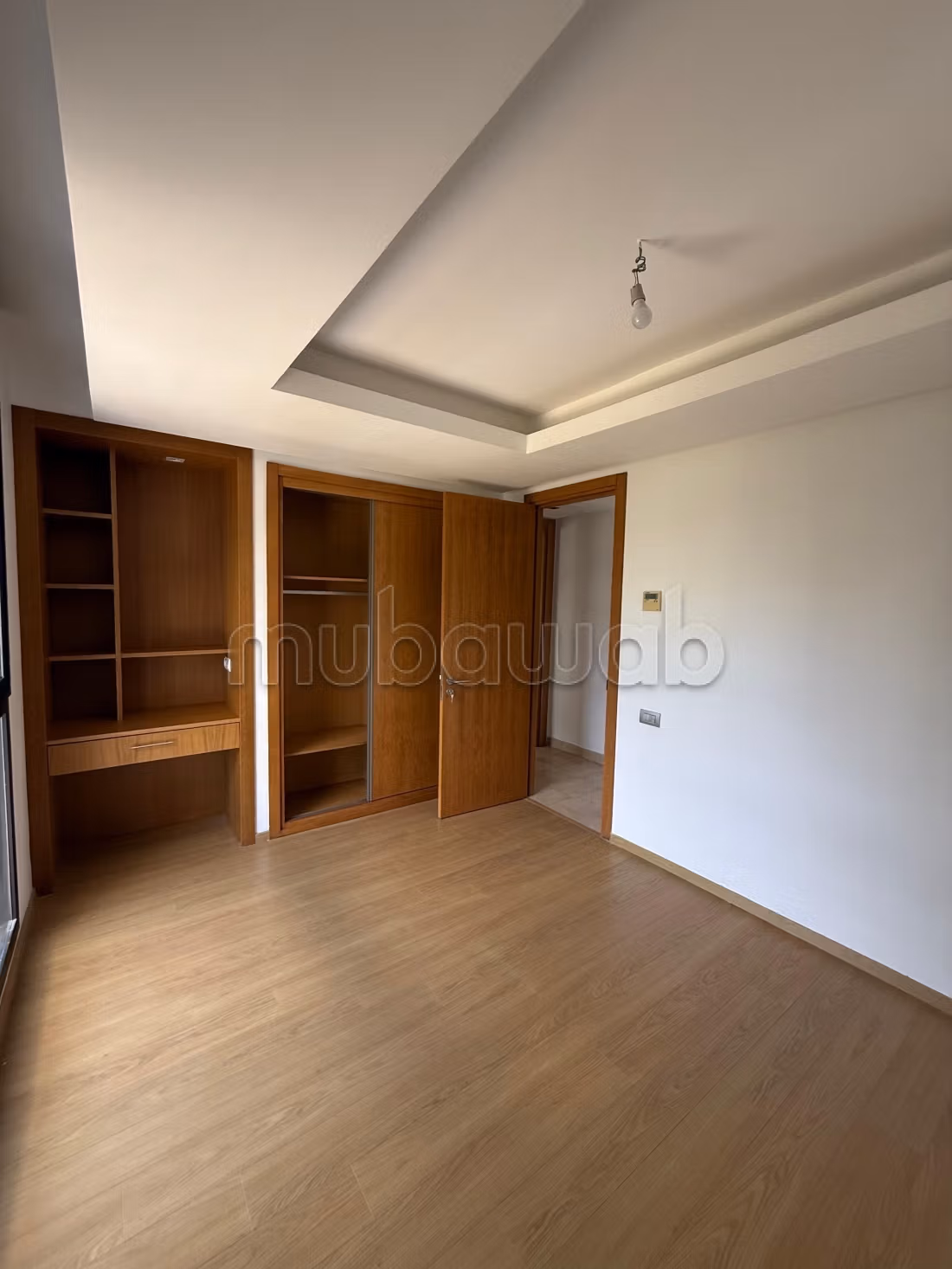 Très bel appartement en location à Souissi.
3 pièces confortables.
Porte blindée et résidence sécurisée — 4