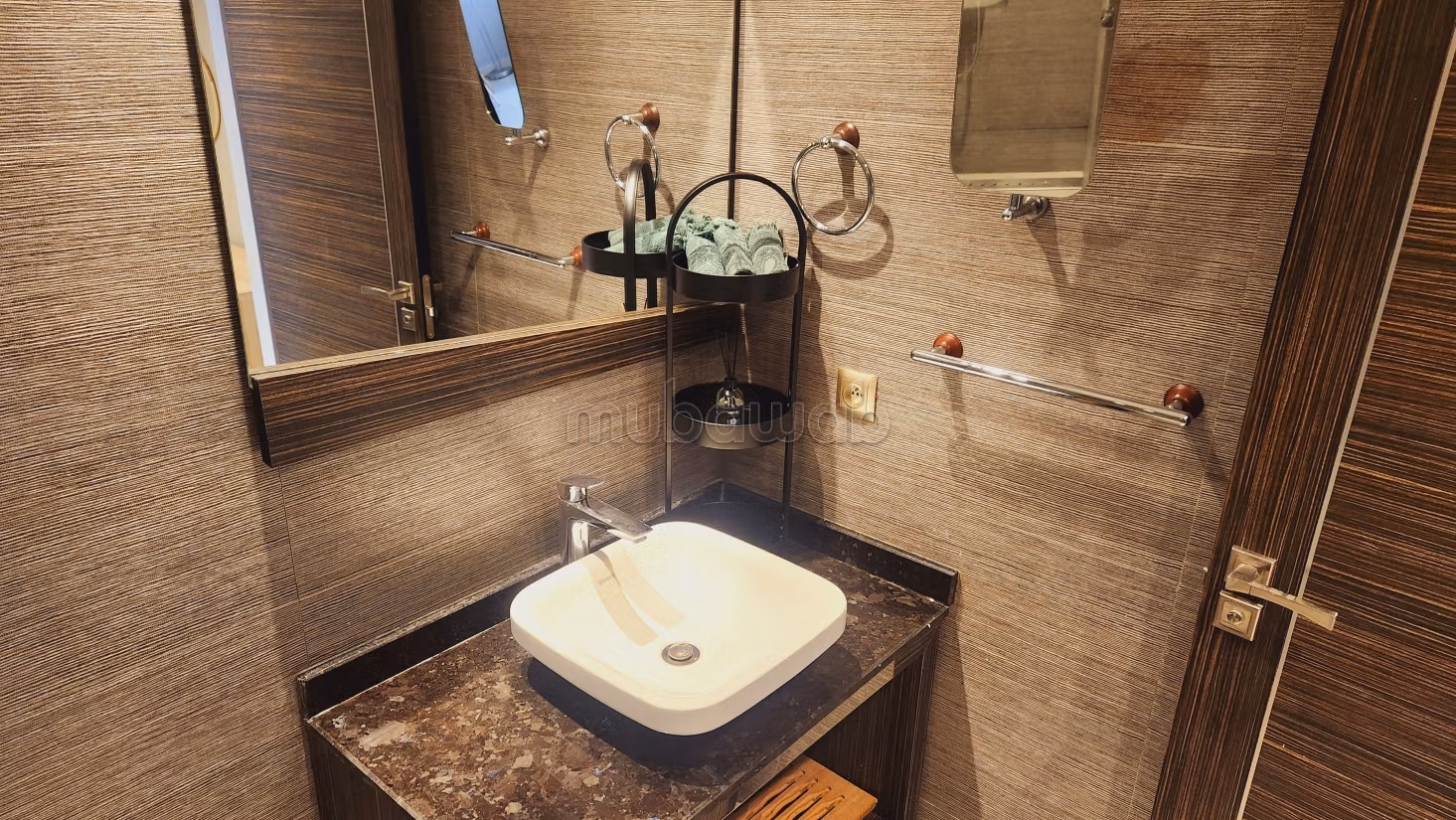 Superbe Studio Premium Meublé à Racine – Casablanca