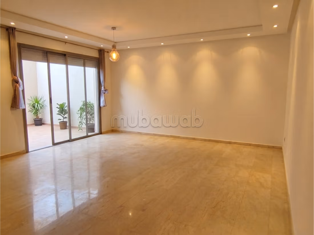 Appartement 1 chambre avec grande terrase 73m² 
Princesses