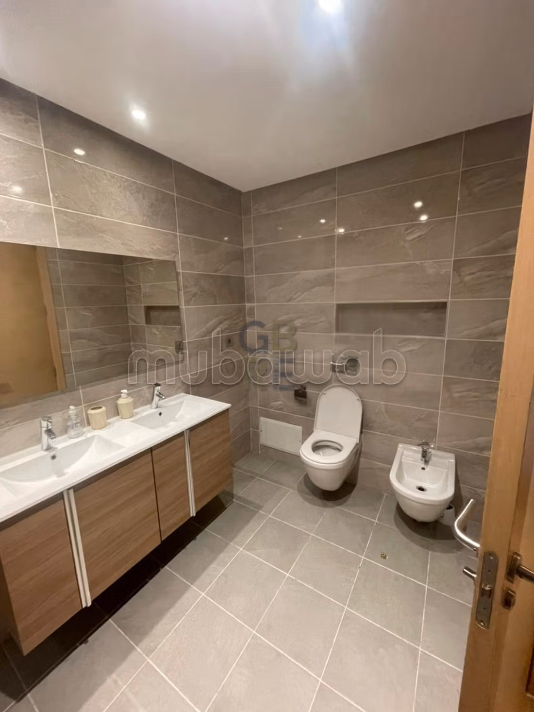 Appartement en location avec piscine à Hay Riad prestigia — 3