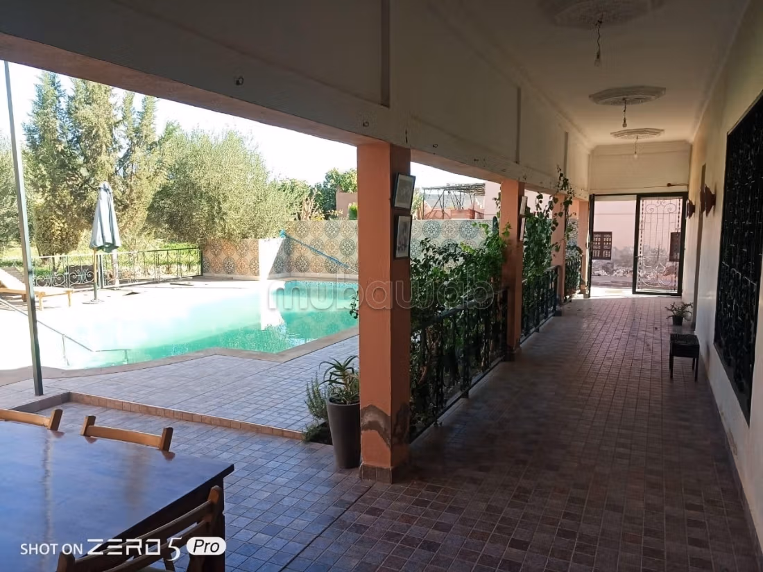 Villa 400 m² à Route de Fez — 10