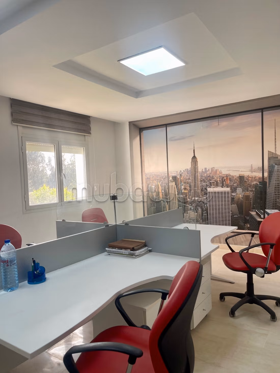 À louer un bureau aménagé Soukra rue de parc