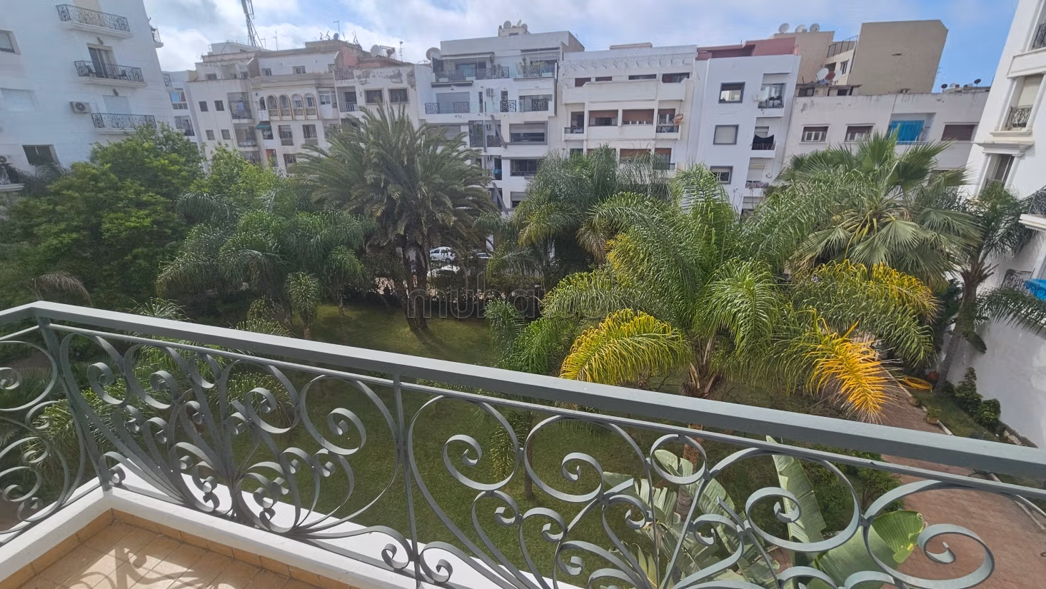 Bel appartement 2ch 111 m2 avec vue sur jardin — 3